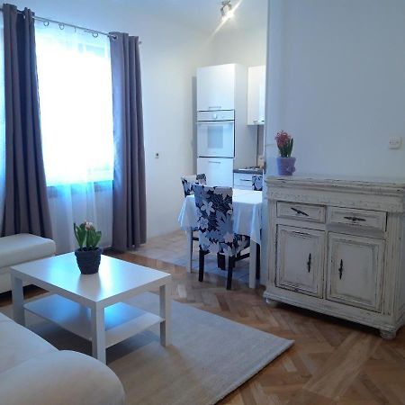 Apartman Zuki Zagreb Extérieur photo